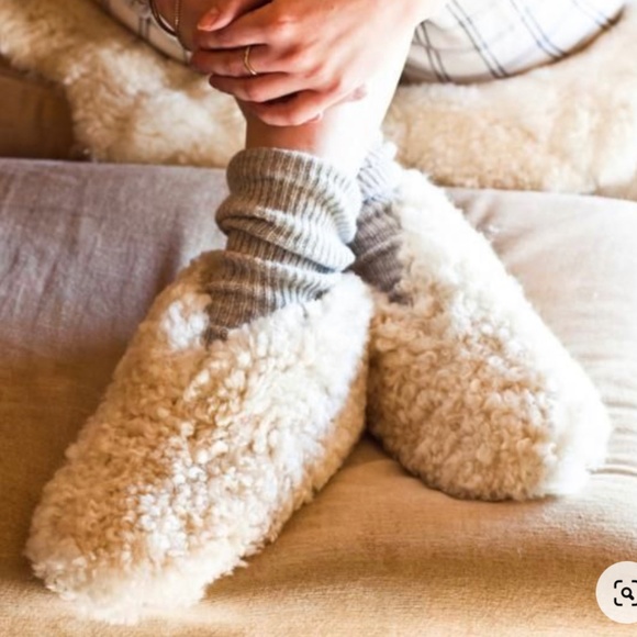 Sheepskin Slippers - size 37 - Picture 11 of 13